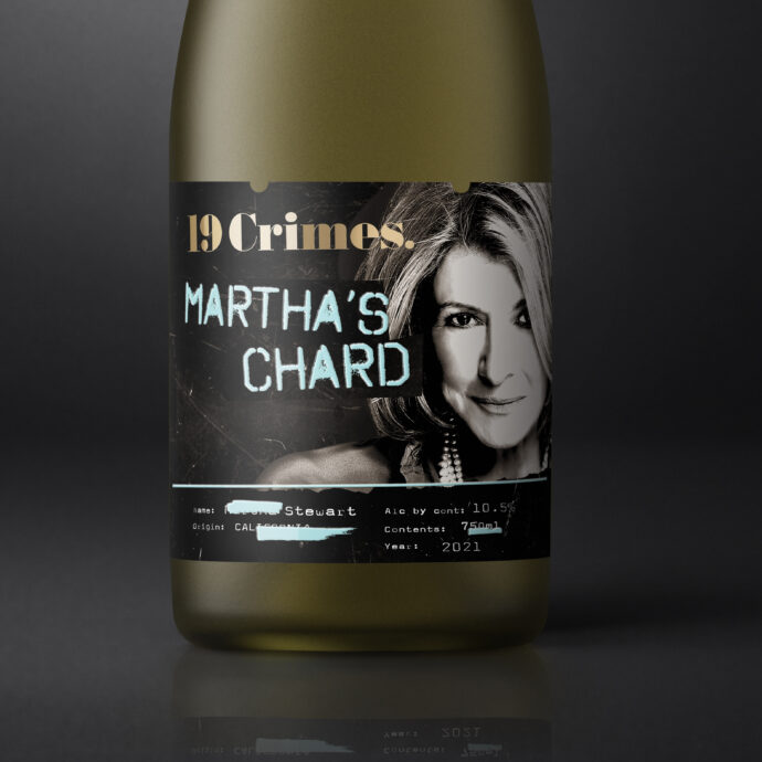 19 Crimes Martha Bottle Beauty Straight